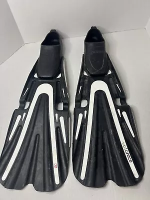 Mares Volo Race Full Foot Dive Fins White Black EU 40-41 US 6.5-7.5 Madein Italy • $29.99