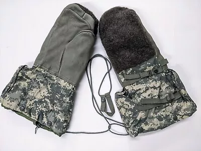 US Military Extreme Cold Weather Mittens Set With Nylon Liners  Size: M • $28.99