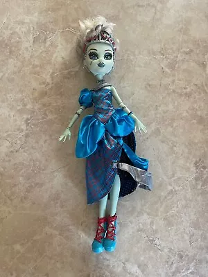 Monster High Doll THREADERELLA FRANKIE STEIN SCARY TALES CROWN LOT • $49.95