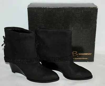 B Makowsky Women's Addison Black Leather Wedge Heeled Ankle Boots SZ 7.5M NIB • $54.99