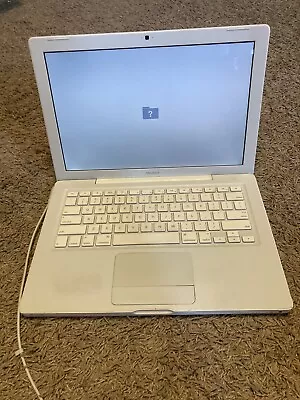 2008 MacBook 13 Inch White No OS/charger For Parts Or Repair • $44.99