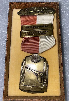 $39.95 • Buy 1952 Hawaii Territorial Rifle Association Gun Shooting Medal Award