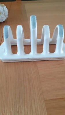 £8 • Buy Susie Cooper Toast Rack