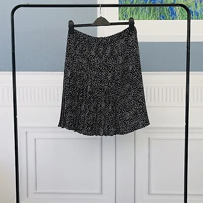 £8 • Buy Jigsaw Black Polka Dot Skirt. Size 10