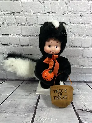 Vtg Halloween Motionette Animated Illuminated Skunk Doll Santa's Best • $49.95