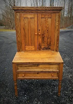 Antique American Victorian Plantation Desk Slant Top • $595