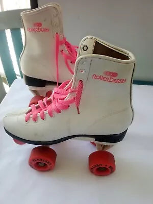 Women’s Vintage Roller Derby Brand White Roller Skates W/ Pink Laces Size 6 LOOK • $30