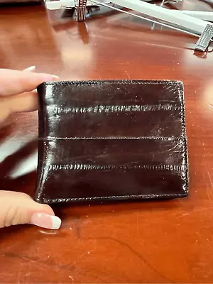 Lee Sands Men’s Bi-Fold Brown Eel Skin Wallet EUC • $28