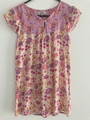 $49 • Buy Arnhem Girls Dress Size 8-10yrs
