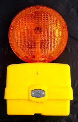 Protect O Flash Worker Safety Light 12 Volt Excellent Condition 13  Functional • $26.99