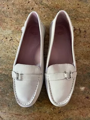 UGG ROZIE WOMEN FLATS ANTIQUE WHITE   Size 6.5 • $40