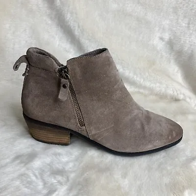 Vince Camuto Tricera Ankle Boots 8.5M • $20