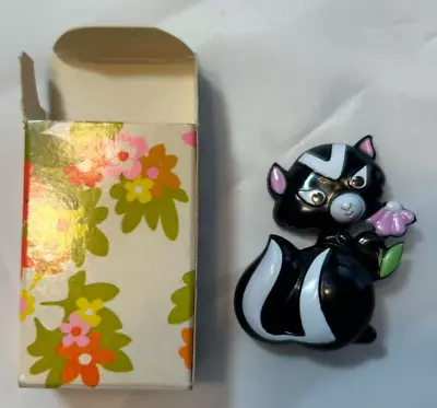 Vintage Avon Sniffy Skunk Collectible Pin Pal - Never Worn • $14.99
