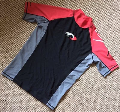£3.99 • Buy Mens Size S Osprey Black/Red/Grey 50+ Sun Protection Swim/Surf/Snorkel Top
