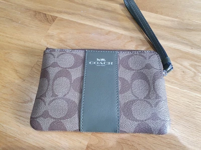 £0.99 • Buy COACH NEW YORK Leather Tan Wristlet Coin Purse (ref 8)