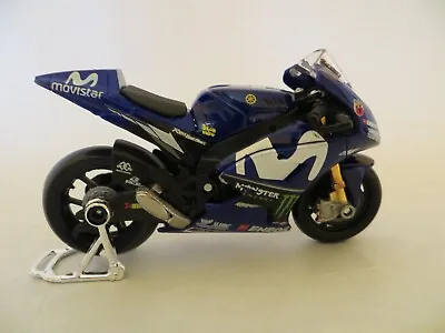 VALENTINO ROSSI # 46 1:18 Scale YAMAHA Moto GP Toy Model Race Bike Racing • £17.50