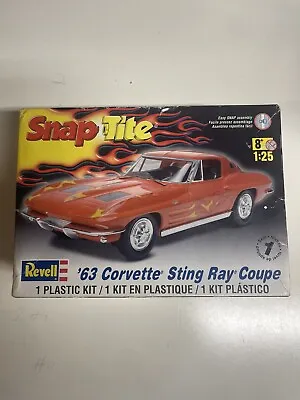 Revell 63 Corvette Sting Ray Coupe Snap-tite 1/24 New • $25.60