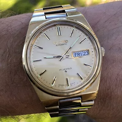 Vintage Seiko Automatic Men’s Watch Day/Date With Two Tone Bracelet • $145