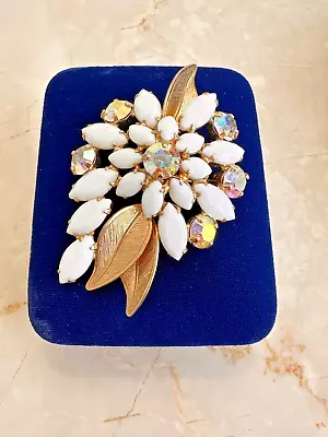 Vintage Unsigned Weiss Aurora Borealis Milk Glass Brooch Pin  Gold Tone Leaf • $45