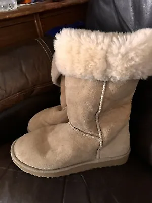 UGG Australia VTG Women's W 7 Classic Leather Shearling Winter Boots • $16.96