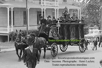 Quebec Québec Cortège Funéraire Corbillard Hippomobile Horse-drawn Hearse • $1.81