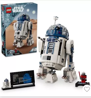 LEGO Star Wars R2-D2  25 Years 75379 Droid In Hand • $85.99