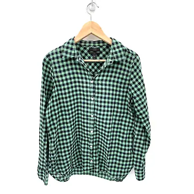 J. CREW Classic Boy Shirt C6806 // 10 • $30