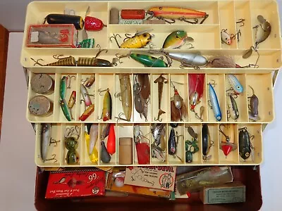 Vintage Old Pal Tackle Box Full Old Fishing Lures Heddon Pflueger Paw Paw Etc. • $207.50