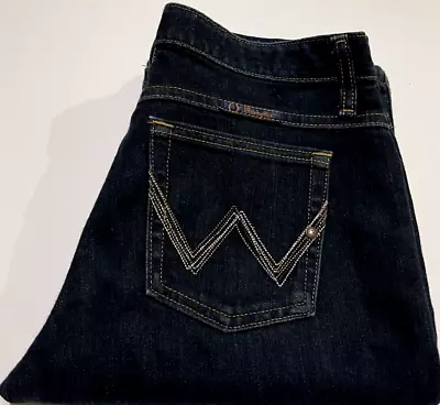 Wrangler Womens Size 5/6 Measured W30 X L34 Q Baby Bootcut Blue Denim Jeans • $59.95