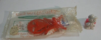 $7.99 • Buy 1960s VINTAGE CAPTAIN CRUNCH CAP'N CRUNCH PREMIUM TOY MINT IN PACAKGE