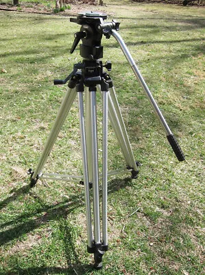 *BIG* BOGEN MANFROTTO 3046 TRIPOD W/3063 Head.Pro Med Format Studio Camera Video • $149.95