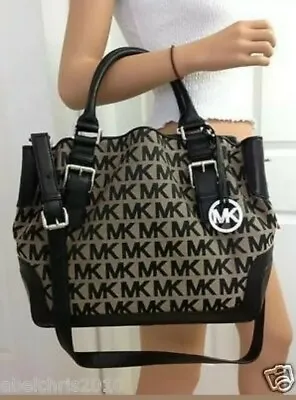 Michael Kors MK Brookville Lg Drawstring Handbag Tote Black Beige $398.00 NWT • $220