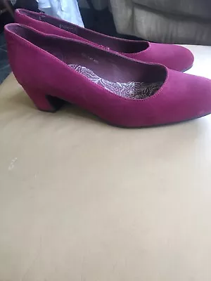 Moshulu Suede Leather Court Shoes Magenta Size 7 • £23.99