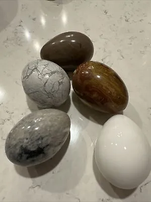 5 Vintage Polished Onyx Marble Egg Ornaments. • £16