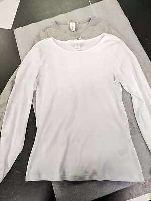 H&M Womens Long Sleeved Ribbed Shirts (2) Tops Size Medium White Gray • $8.95