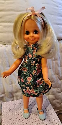 1972  Ideal Velvet  Look Around  Doll~ Works Well! • $20