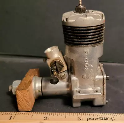 MCCOY 35 PLANE ENGINE From Estate.  As Is. • $19.95