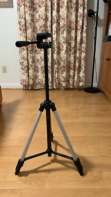 Velbon Videomate 300 Lightweight Video Tripod With Panhead - New Open Box • $45