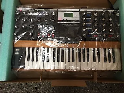 Moog Minimoog Voyager PERFORMER EDITION Analog Synth V3 New //ARMENS// • $9499