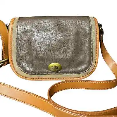 Vintage Hobo International Crossbody Flap Bag Brown And Tan  • $25