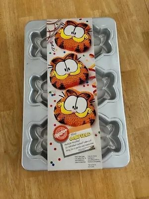 Vintage Wilton Garfield Mini Cake Pan Molds  1992 • $12