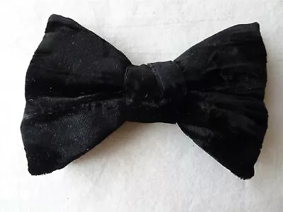 Vintage 1970's Men's Formal Black Velvet Pre-Tied Clip-On Royal Butterfly Bowtie • $9.95