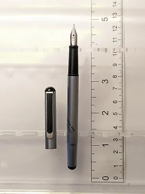 Vtg Black Bc Pilot Birdie Slim Fountain Pen - Steel F Nib  • $17.99