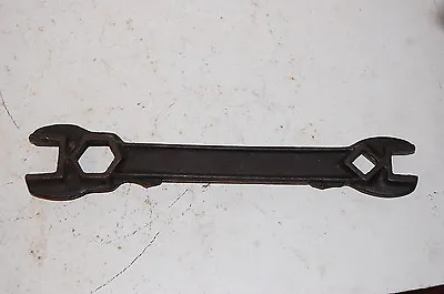 10” HEAVY MULTI-WRENCH FARM IMPLEMENT PLOW TRACTOR VINTAGE HAND TOOL Iron • $18.50