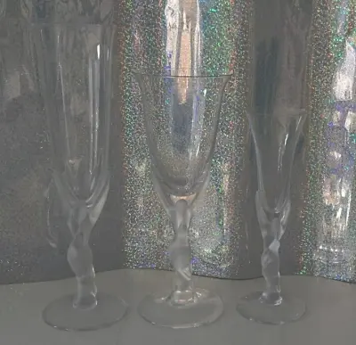 Igor Carl Fabergé Kissing Doves Wine Glasses • $45