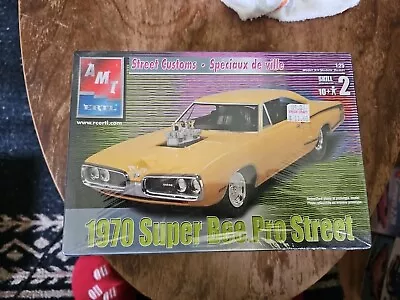 AMT 1970 Dodge Super Bee Pro Street Inside Sealed 1/25 • $15