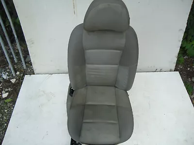 2006 Volvo S40 2.4l Manual Front Right Passenger Side Seat Leather 26 • $299.99