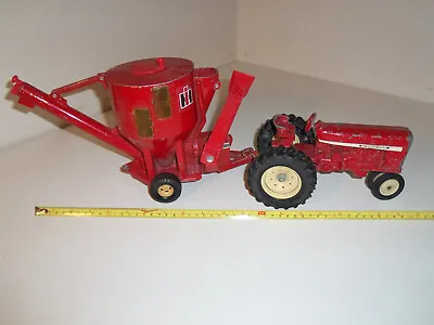 Vintage Ertl International Harvester Tractor & Red Feed Grinder Mixer Mill • $34.99