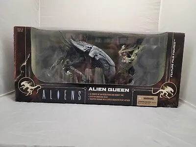 McFarlane Toys Alien Queen With Diorama Stand Movie Maniacs 6 2003 Sealed In Box • $165