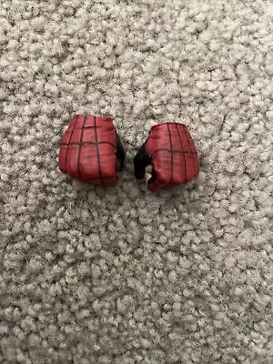 HOT TOYS SPIDERMAN HOMEMADE SUIT Far From Home 1/6 FIGURE MMS552 Pair Of Fists • $25